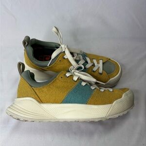 Deckers X Lab X-Scape Wool Yellow‎ and Green Woman’s Size 7.5 Sneakers